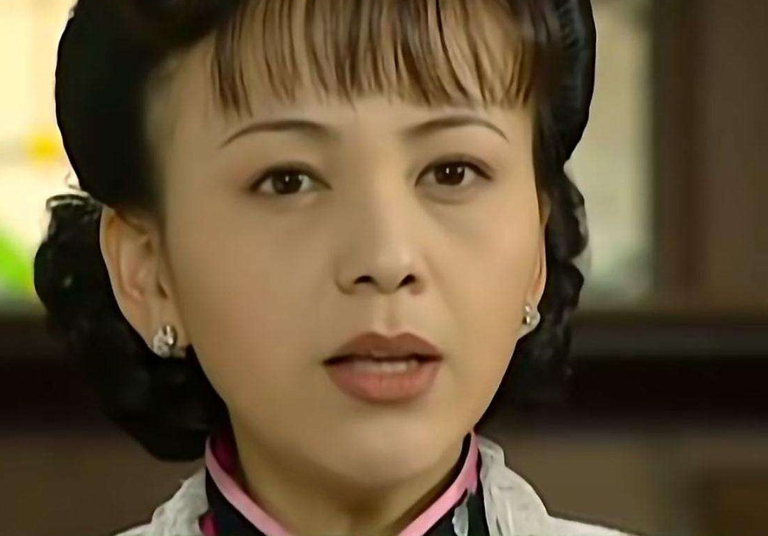 離婚1年！46歲陳德容「與前夫表姐同框」不尷尬　自曝已有追求者「拒當20歲孩子媽」享受單身
