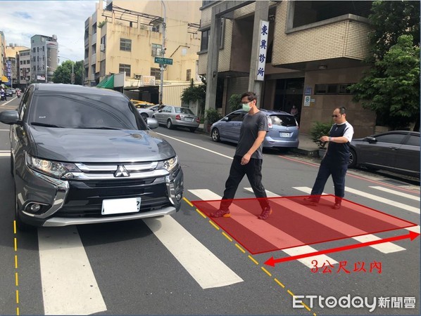 最高罰款5400元！警政署推「全國路口安全大執法」9/1上路　駕駛不服「綠燈等到變紅燈」好無奈：他們罰太少