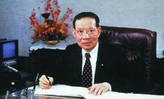 現代版慈禧！91歲身價千億「3子皆億萬富豪」 　 喪子後力挺兒媳「用11條家規」讓小三人財兩空