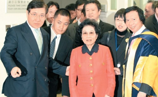 現代版慈禧！91歲身價千億「3子皆億萬富豪」 　 喪子後力挺兒媳「用11條家規」讓小三人財兩空