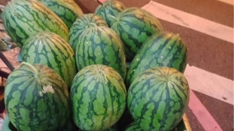 獨力扶養2孫！花蓮80歲老農「3千顆西瓜被棄單」錢都沒了　神秘男到場「一天全賣光」幫度過難關
