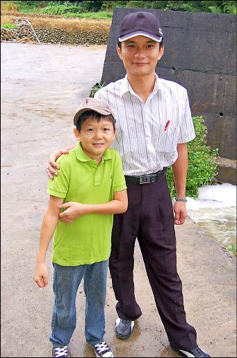 現在還像小學生！《戲說》男星「身高僅有135」國小畢業到長大　樂觀「我好手好腳不怕」把願望藏心底