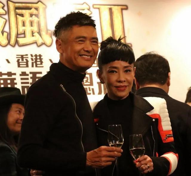 周潤發身家56億「月僅花4千」私下最愛逛菜市場！「每周必登山」一爬6小時：身體顧好比享受物質重要