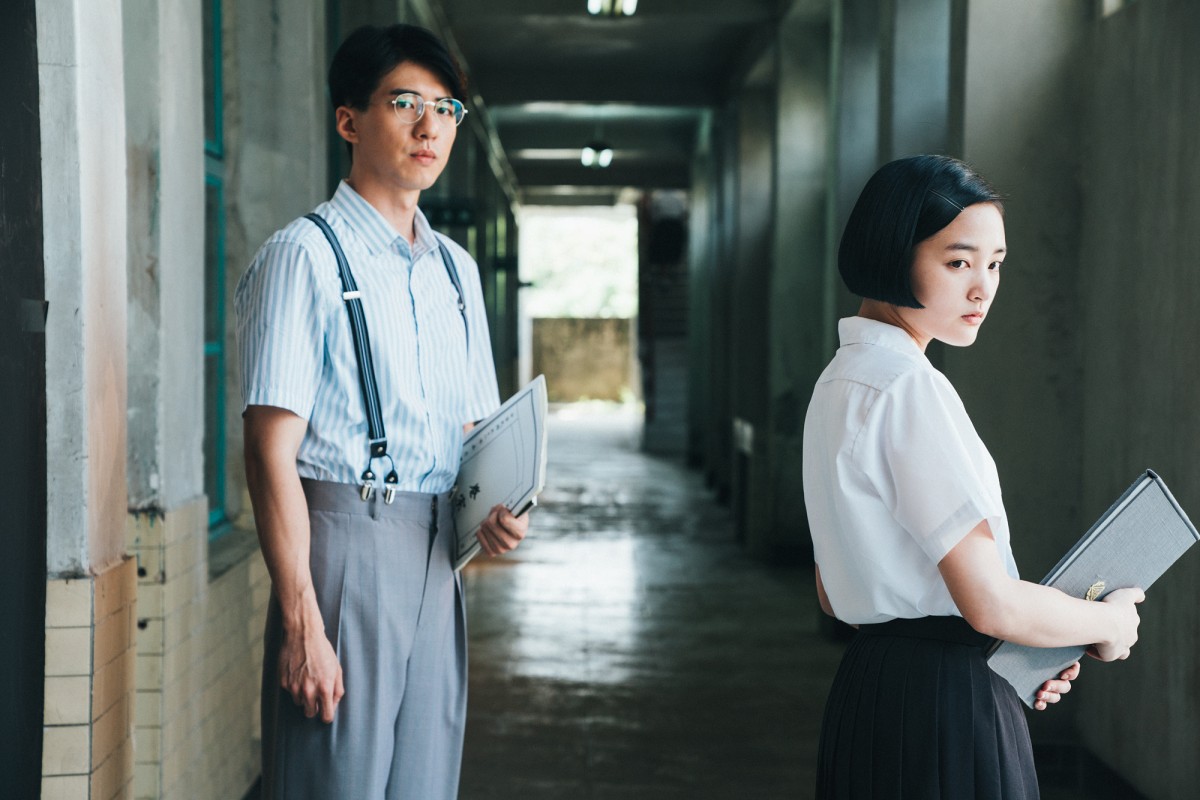 繞了一圈還是你❤️28歲老師「遇上11歲女學生」開啟緣分　18年後「重回國小拍婚紗」愛情故事太浪漫
