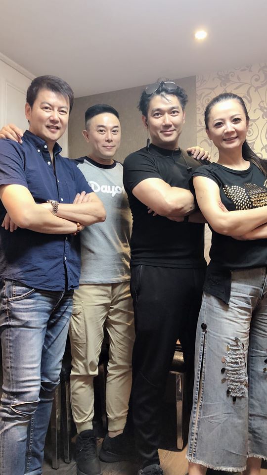 虧欠兒太多！八點檔大反派「甘願放棄演藝事業」彌補妻兒10年　家人永遠擺第一「低調回台現身」再聚老友