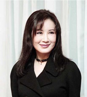 不甘當少奶奶！資深玉女斷開豪門尪「靠自己成商場女強人」　姊妹對簿公堂「如今赴美低調生活」只想當平凡人