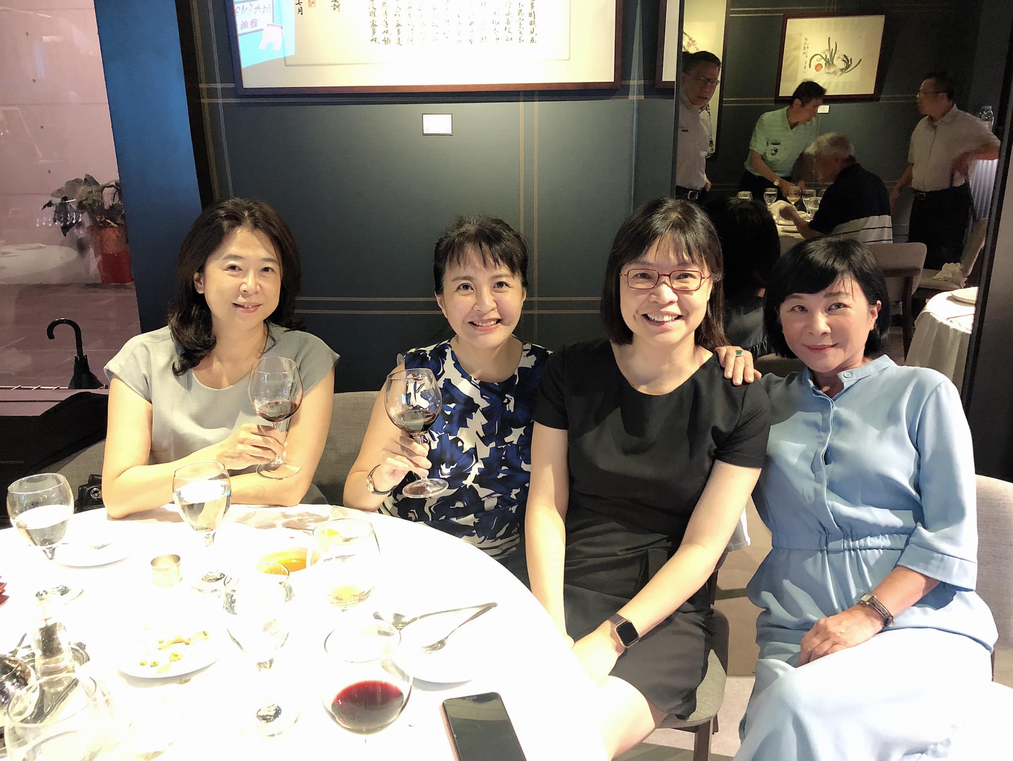 吳淡如淚憶「2年送走三至親」拒主持母親畢業典禮　「退演藝圈念3碩士」最謝謝老公：從不要求我