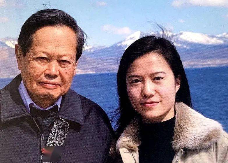 相差54歲的忘年戀！結婚16年恩愛如初「走後希望妻子再嫁」財產全留給兒女 