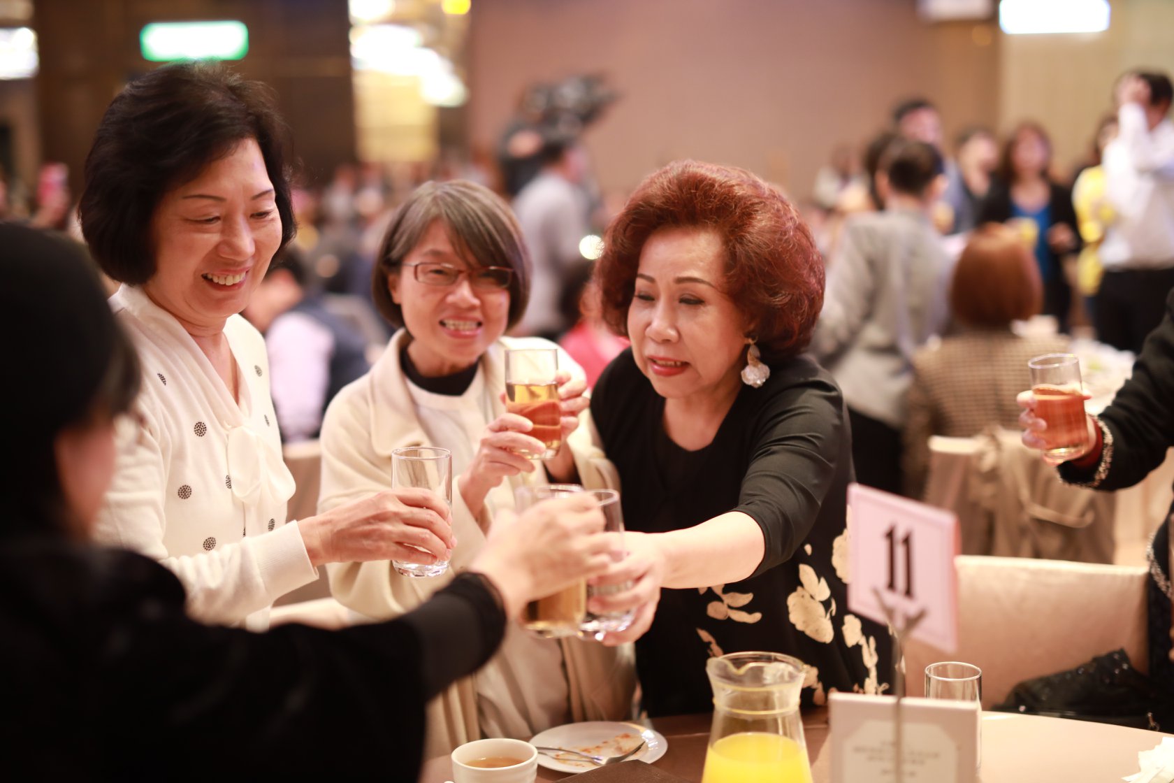 給婆婆錢天經地義？老公要求她「每月給婆婆3千」當孝親費　黃越綏「點出關鍵問題」：根本沒必要