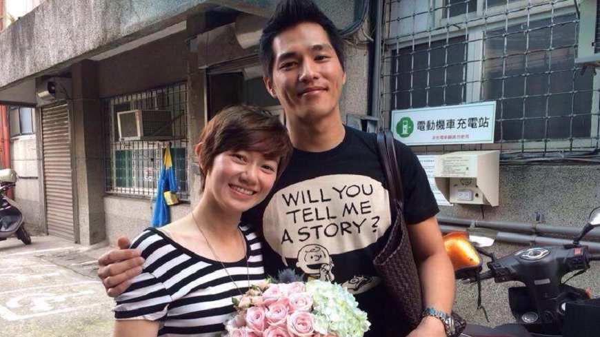 性格浪子變慈父！42歲藍正龍「不捨愛妻為孩子淡出」　結婚7年宣告「老婆自由了」：一切都值得了