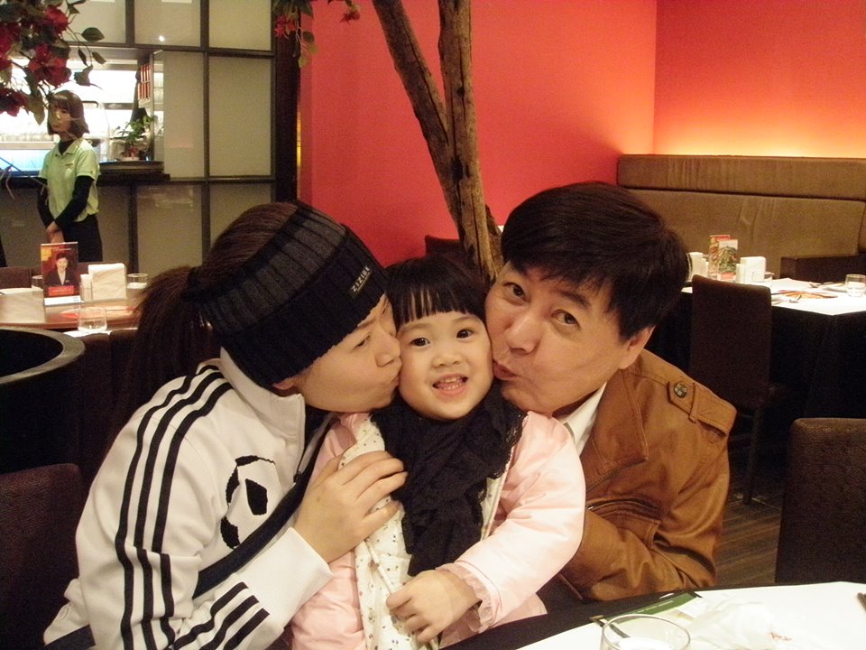 獨自扶養女兒!方駿「堅持4年不拍戲」:想給她完整的愛 曾投資賠光老本「如今事業月收1800萬」