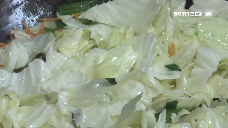 高麗菜怎麼炒才好吃？網友大推「不軟爛烹調技巧」媲美快炒店　清脆甘甜「油跟溫度是重點」