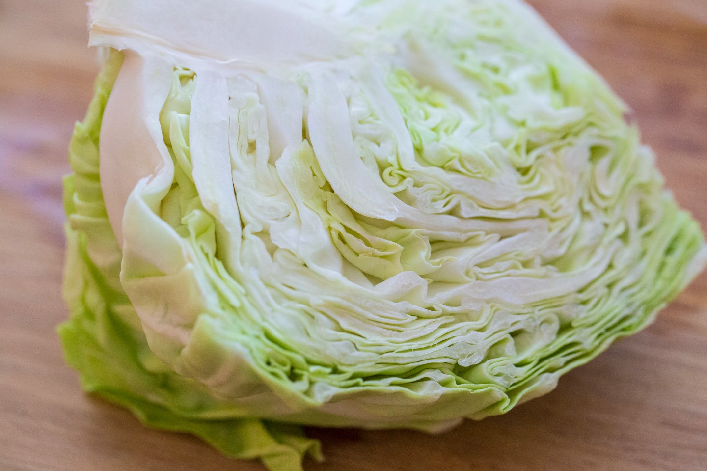 高麗菜怎麼炒才好吃？網友大推「不軟爛烹調技巧」媲美快炒店　清脆甘甜「油跟溫度是重點」