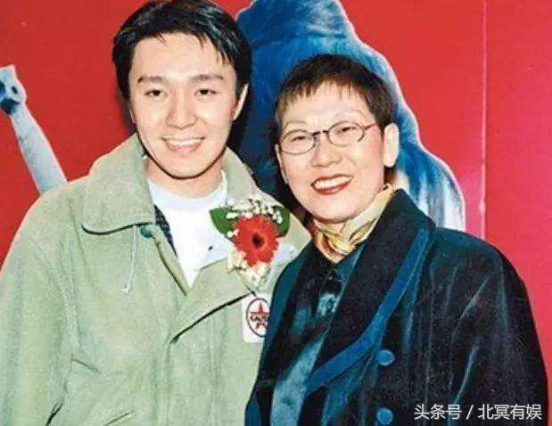 周星馳最愛的女人！斷開外遇尪「拉拔三兒女長大」　兒身價64億「她仍愛逛平價商店」私下節儉樸實