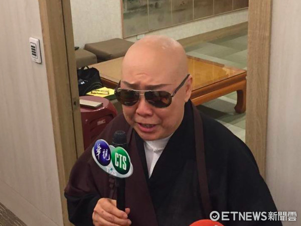 張菲、費玉清砸2億幫還債？恆述法師澄清「根本沒借我錢」：超小氣　買豪宅全靠自己「他們自身難保了」