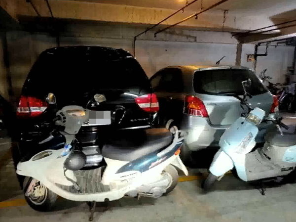 傻眼遇無良管理員！女屋主「重金買車位被偷停」通報卻反幫腔對方　硬起來出招「管委會態度逆轉」超解氣
