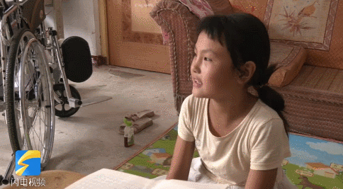 童年提早結束！父意外動彈不得「8歲女兒扛整個家」洗衣煮飯樣樣會　「見證爸爸再站起來」感動到哭