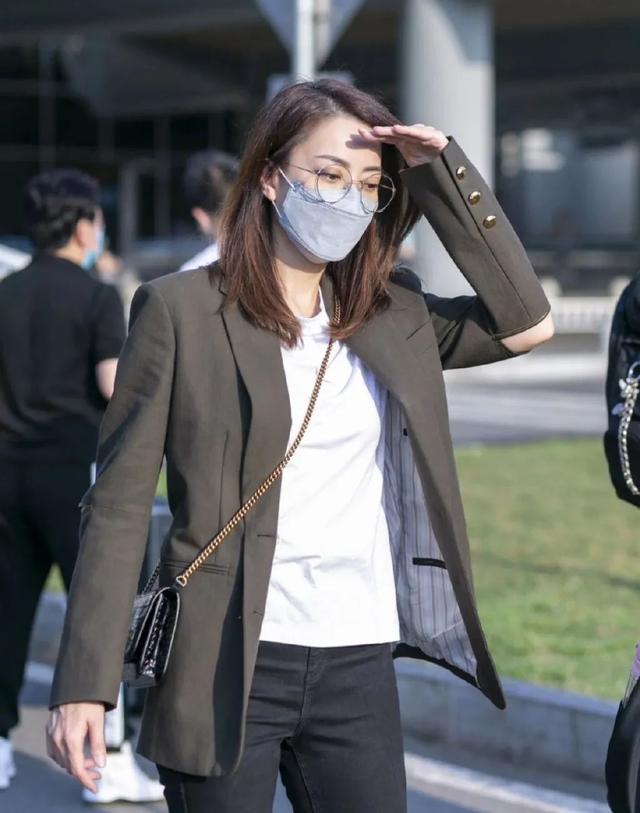 謝霆鋒背後的女人！百貨櫃姐轉行「一手捧紅他」旗下藝人都爆紅　「私下是平凡媽媽」女兒是最大安慰