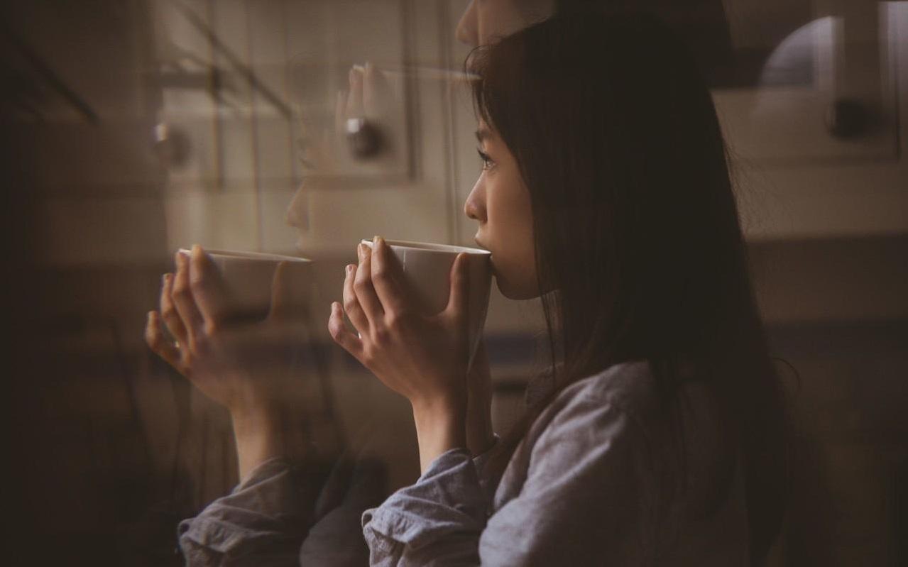 喜字還沒摘掉！「新婚妻子癌逝」一年後深情丈夫另結新歡，網友卻紛紛送上祝福：你是好男人