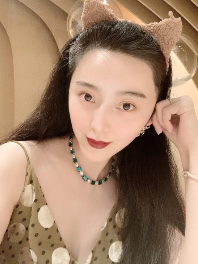 世紀大複合？李晨疑「豪花60萬包無人機」向范冰冰示愛慶生，空中字跡被瘋傳，雙方立刻發聲回應