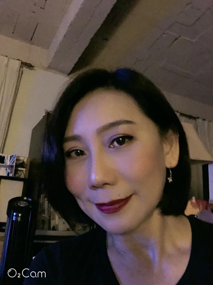 人生如戲！郎祖筠喪父2天「忍淚逗笑觀眾」畫面好揪心　帶團20年「沒領薪水還倒貼」傳承父愛