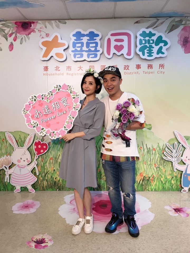 恭喜結婚！李亮瑾發喜訊「早就秘密登記」：已懷孕3個月　首PO超音波照「寶寶對我們揮手」眼淚止不住