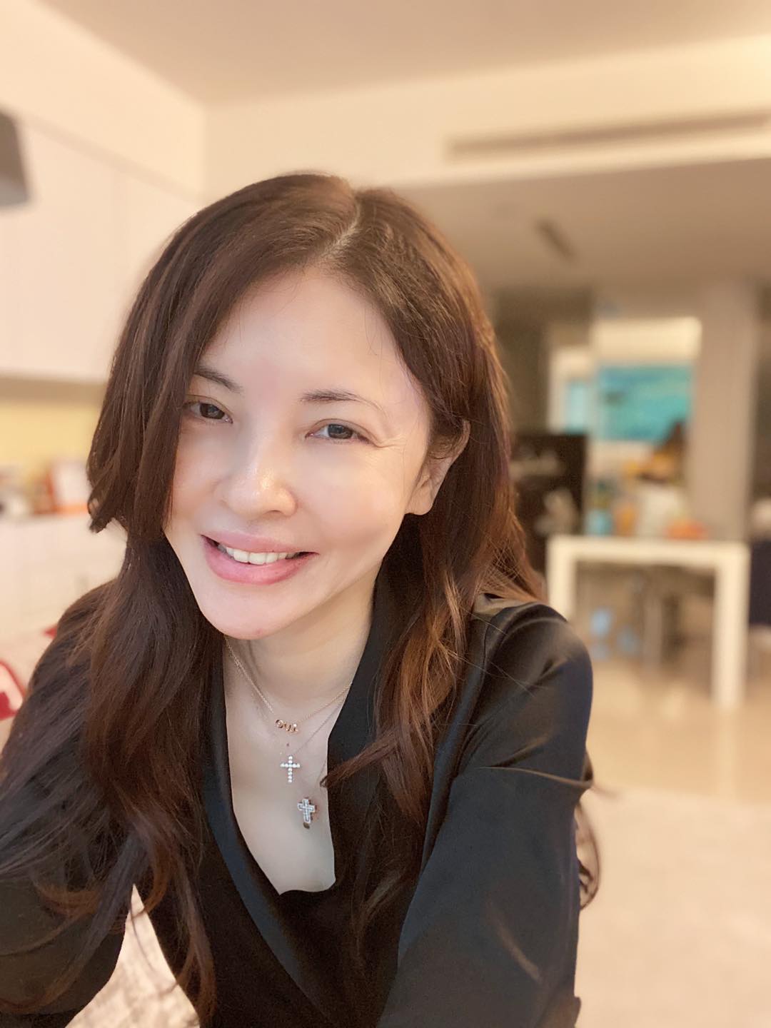 獨居7個月！何如芸難忘地震「衝兒房間找無人」當場淚崩　有感而發「好好經營感情存摺」人生是自己的