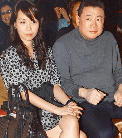 香港富豪劉鑾雄「與前妻17歲女」曝光！曾是最受寵女兒「獲贈上億鑽石」仍不開口喊爸　今曬芭蕾照氣質出眾