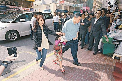 香港富豪劉鑾雄「與前妻17歲女」曝光！曾是最受寵女兒「獲贈上億鑽石」仍不開口喊爸　今曬芭蕾照氣質出眾