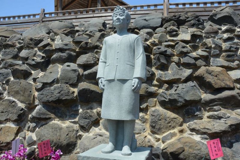 10元便當賣50年！善心嬤「甘賣7棟房扛負債」只為換窮人一頓溫飽　佈施才有福「撿回收補貼菜錢」歡喜活菩薩