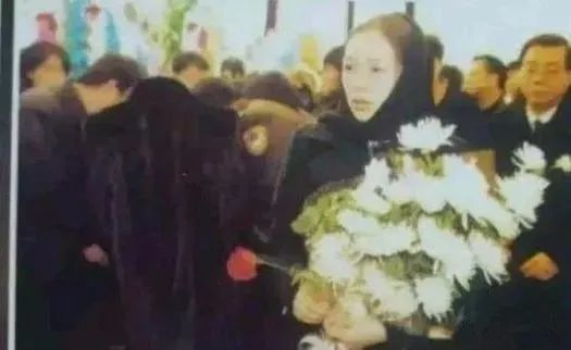 香妃劉丹生前採訪花絮！說話俏皮可愛「坦言戲外喜歡皇阿瑪」　年僅25歲就香消玉損「癡情男為她掃墓20年」