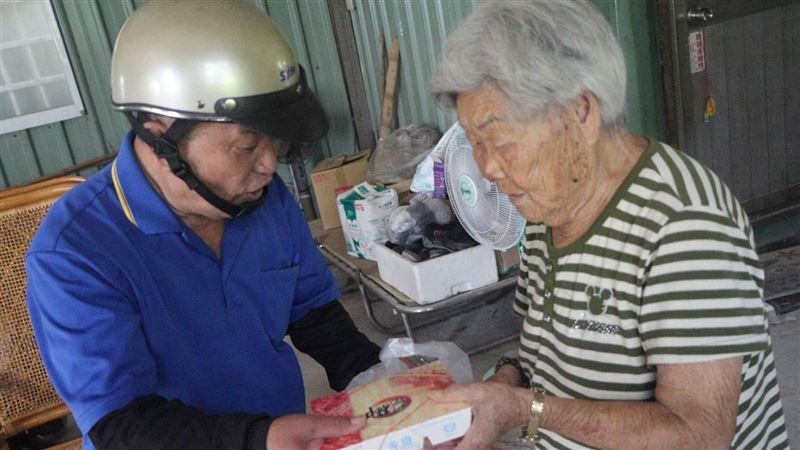 921地震為救人「褲子都來不及穿」！村長掏空退休金「放不下獨居老人」行善20年　近況曝光「靠愛在硬撐」