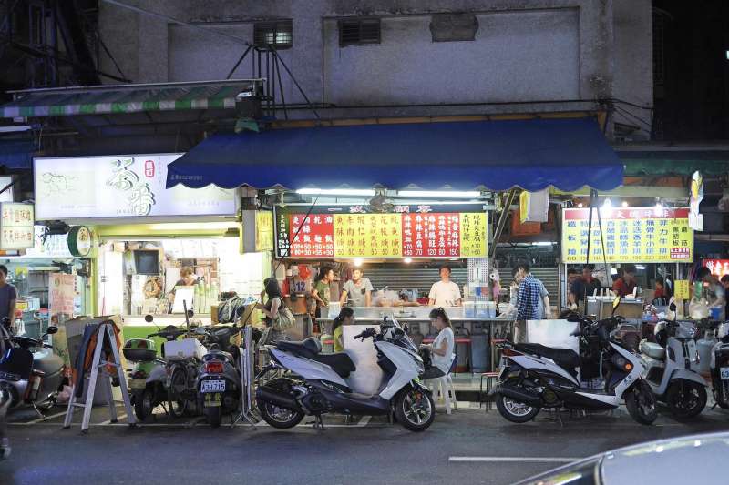 房貸7年還完！夫妻擺攤「咬牙買48坪豪宅」後悔喊：活得好煎熬　曝光「超節儉生活」網友喊不值得