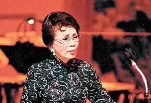 霍英東摯愛！「霍母不準娶卻獲正妻首肯」寵她52年　二房為換一世平安甘願「對大房俯首稱臣」