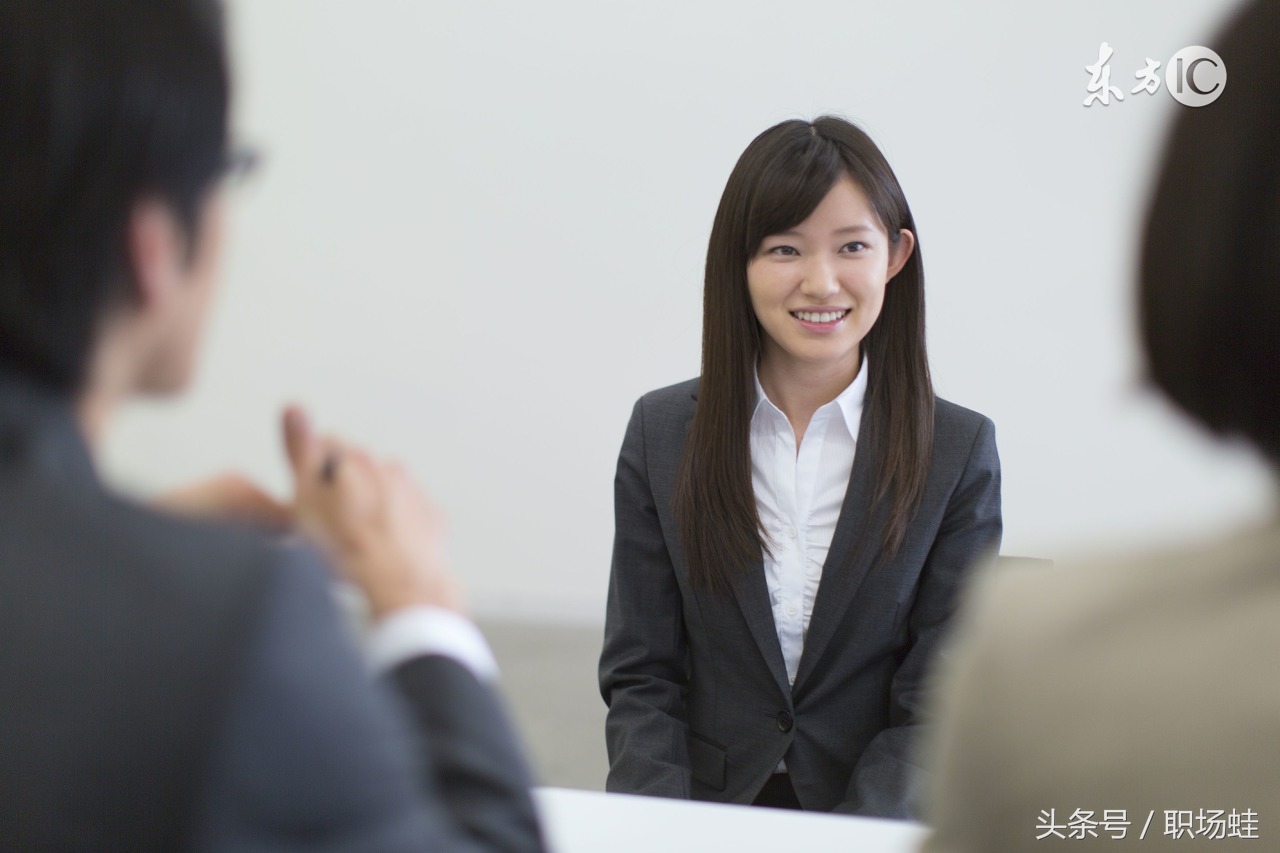 面試官：「二三四五六七八九」猜一成語？  95後畢業生「機智回復」瞬間淘汰強硬對手