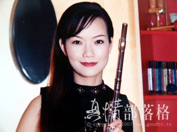 《美食鳳味》李蕙瑛當年「低潮爆瘦12公斤」遭換角！顧病母「隱退14年近況曝」活成人生勝利組