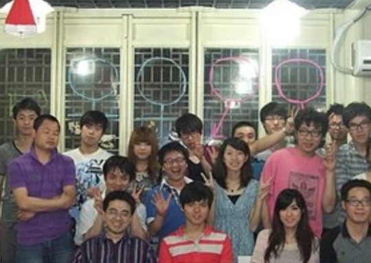 逛街時見婆婆撿飲料瓶！同學聚會被憐憫「嫁的不好」　 婆婆做一事「全場愣了」瞬間臉紅羞愧