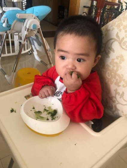感覺有蹊蹺！剛滿歲的寶寶「只喝阿嬤熬的粥」　媽媽偷嘗一口後勃然大怒「轉身把孩子接走」