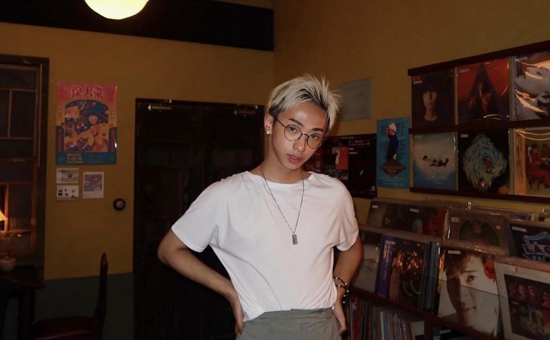 伊能靜哈林兒再曬女裝照！18歲哈利PO文「稱永遠都是女生日」　穿粉紗裙+少女妝容「狂凹造型」超自信