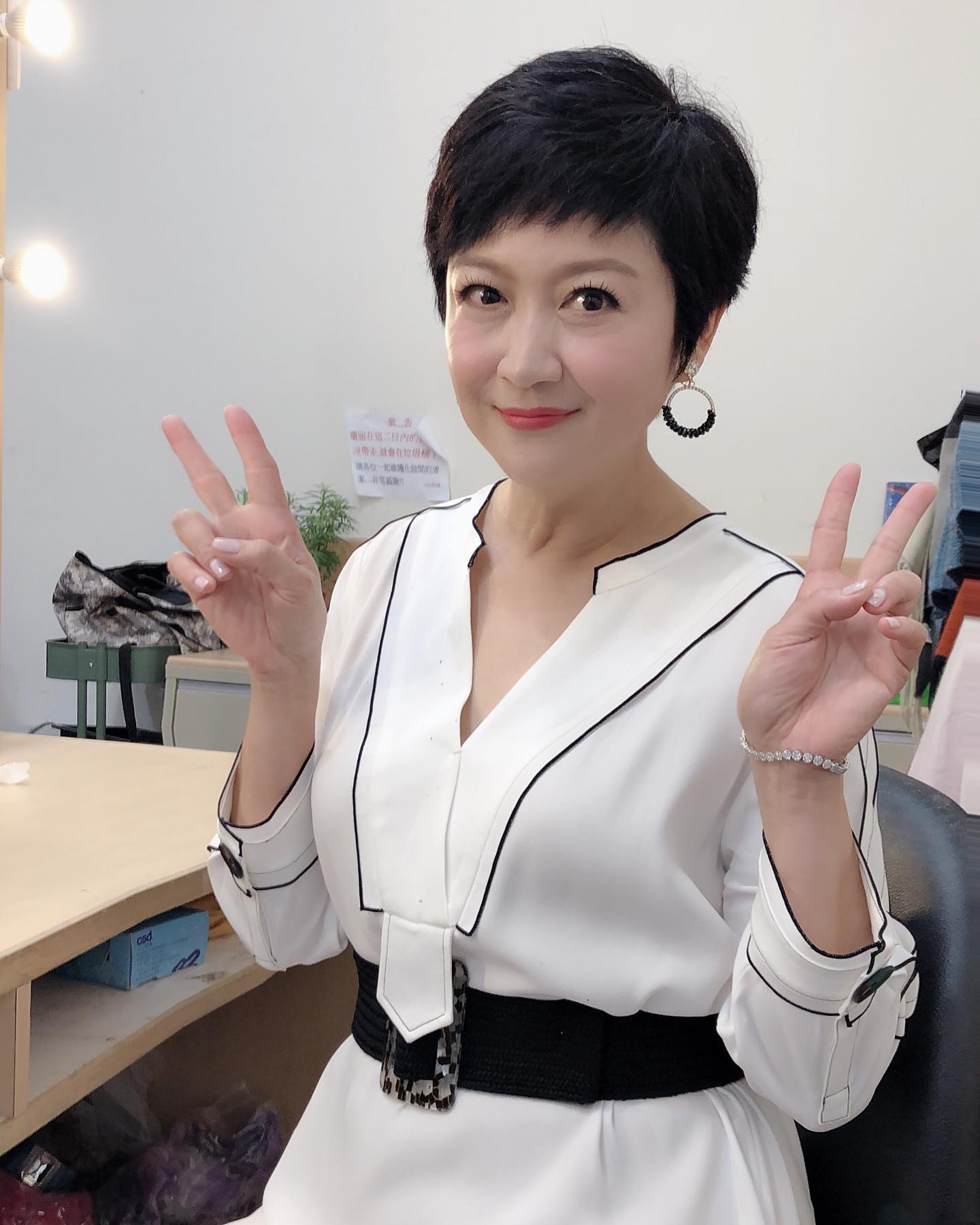 分手後又復合！花系列女星曝「拿事業換婚姻」賭上人生　慶幸勇敢追愛「老公寵她成女孩」：手是拿來戴鑽戒