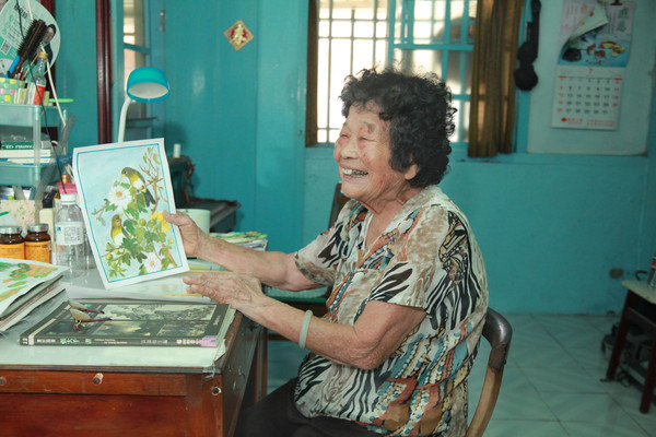 老伴走了！90歲嬤把「獨居15年生活入畫」累積破千幅　顫抖喊話：希望阮老ㄟ看到