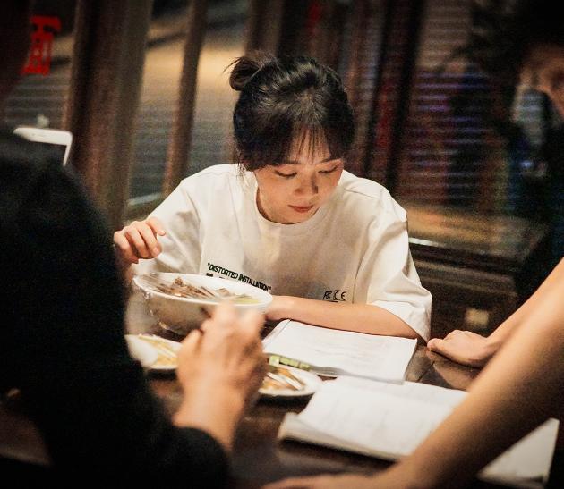 存款突然多21萬！他接到電話「抱歉匯錯帳號了」好心還回去　結果1個月後「收到銀行通知」：你負債20萬