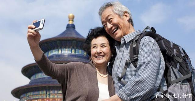 好不容易圓夢！老夫妻拿退休金旅行「子女卻不滿」　竟一口氣「花光積蓄和退休金」結局大快人心