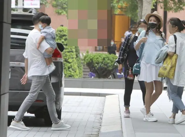 二胎即將臨盆！40歲安以軒挺孕肚「壕開兩場趴」眾星雲集倍有面　富豪老公「送380萬名表」慶賀超寵妻