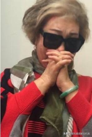 20歲買下4套豪宅！資深歌后3婚3離晚年「靠吃餿飯充饑」　遭兒動手幾度想不開「現淚訴」：養兒還不如養狗