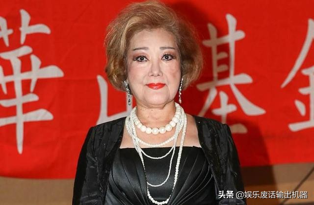 20歲買下4套豪宅！資深歌后3婚3離晚年「靠吃餿飯充饑」　遭兒動手幾度想不開「現淚訴」：養兒還不如養狗