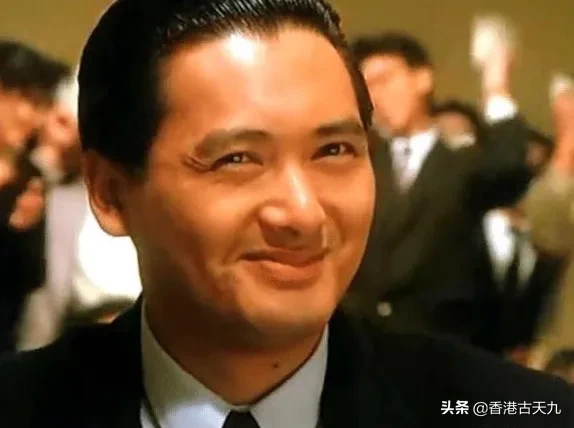 堪稱金手臂！周潤發「抱過2個孩子」一個成天王級明星　一個成人生贏家：人生路只能自己走