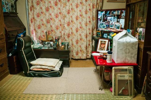 快門捕捉！他花3年拍39張照片「紀錄重症父最後人生」　生命倒數「爸爸身形變化」讓他好不捨
