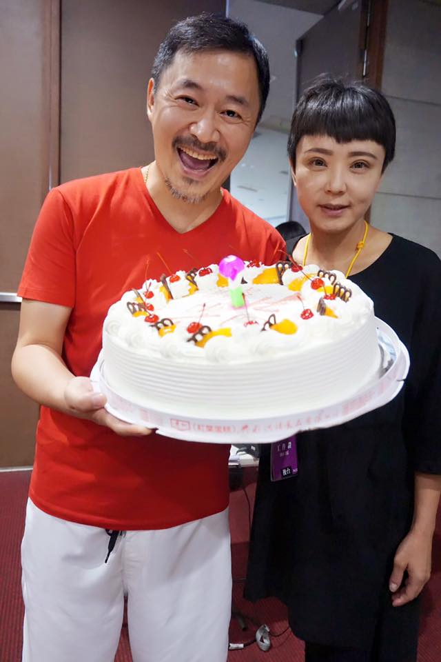 追求幸福有錯嗎？馬兆駿遺孀「當年沒了老公」孩子才滿月　再嫁知名男星「共組8口家庭」子女全支持