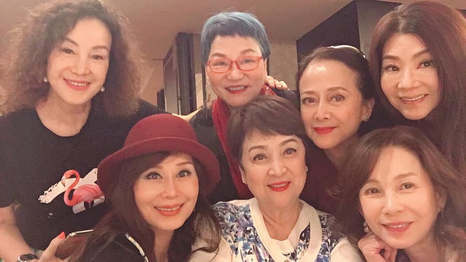 人稱最美奶奶！《鐵娘子》女星閃嫁「婦唱夫隨48年」如初見待她　「兒子身分曝光」網驚：原來是熟面孔